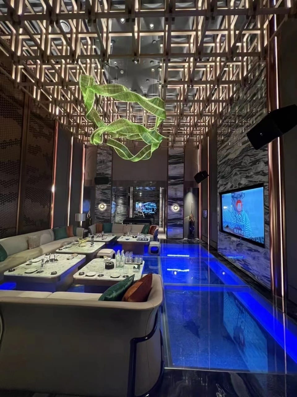 gallery grid image